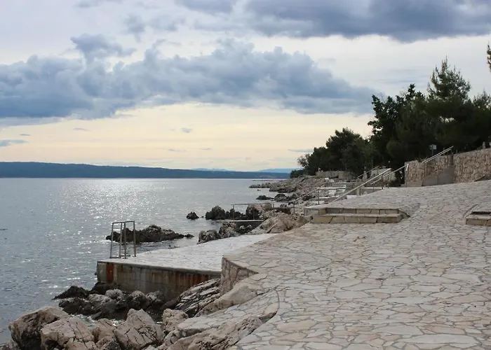 Suncana Obala - Sunny Coast - 5 Min Walk To The Novi Vinodolski