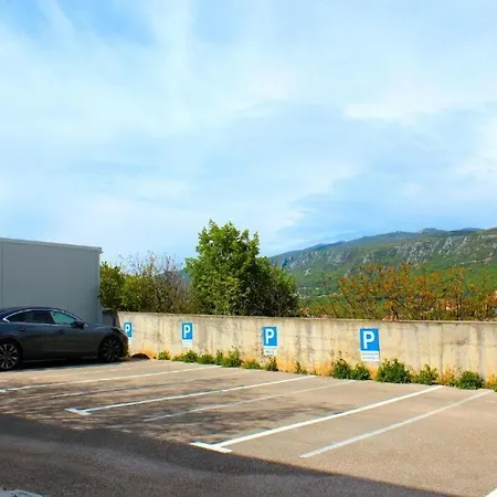 Suncana Obala - Sunny Coast - 5 Min Walk To The דירה נובי ווינודולסקי