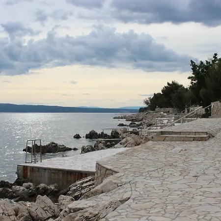 Suncana Obala - Sunny Coast - 5 Min Walk To The Novi Vinodolski