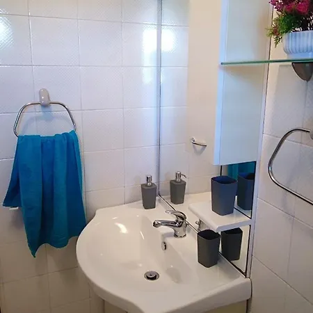 Daire Suncana Obala - Sunny Coast - 5 Min Walk To The Novi Vinodolski